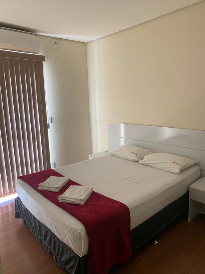 Flor Que Ri - Flats Mobiliados Na Localizacao